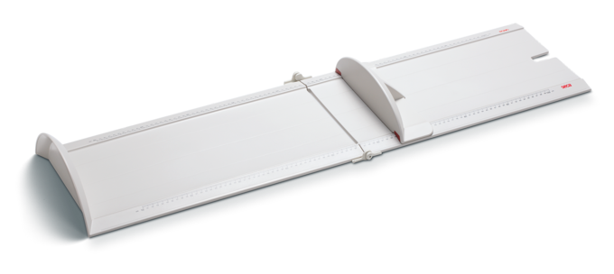 Digital column scale with eye-level display